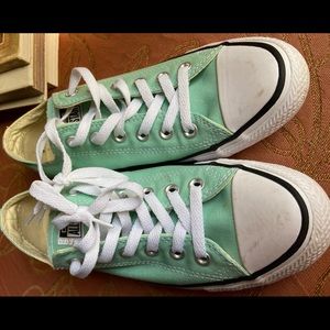 CHUCK TAYLOR ALL-STAR green/turquoise Women’s sz 8